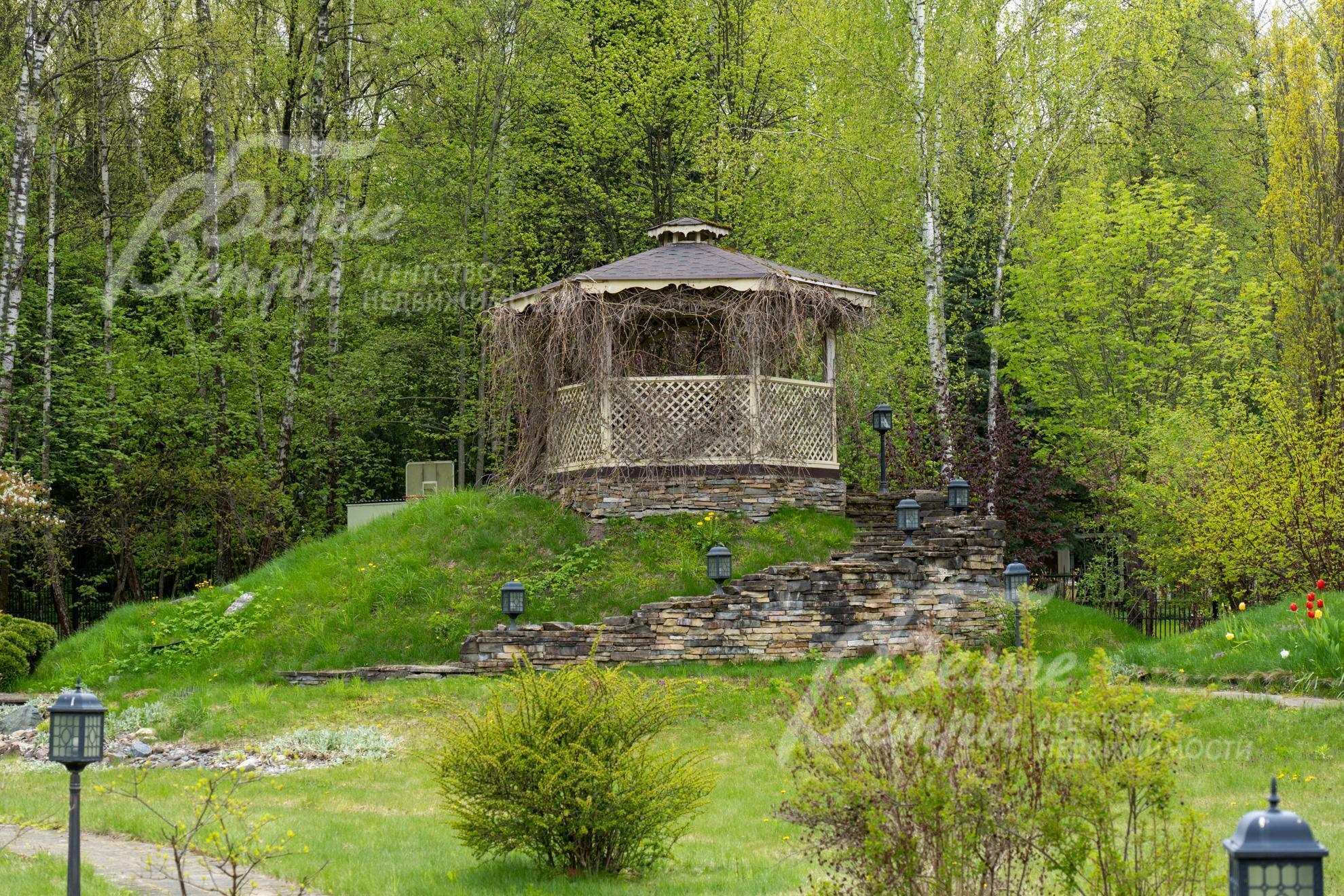 2-этажный коттедж 1 012 м² с отделкой