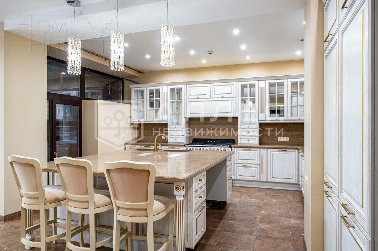 2-этажный коттедж 650 м² с отделкой