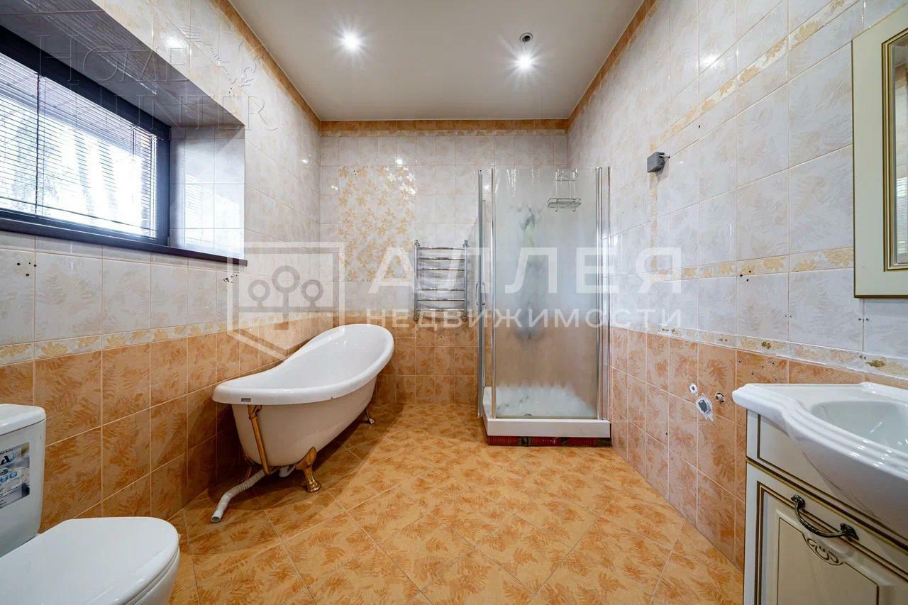 2-этажный коттедж 650 м² с отделкой