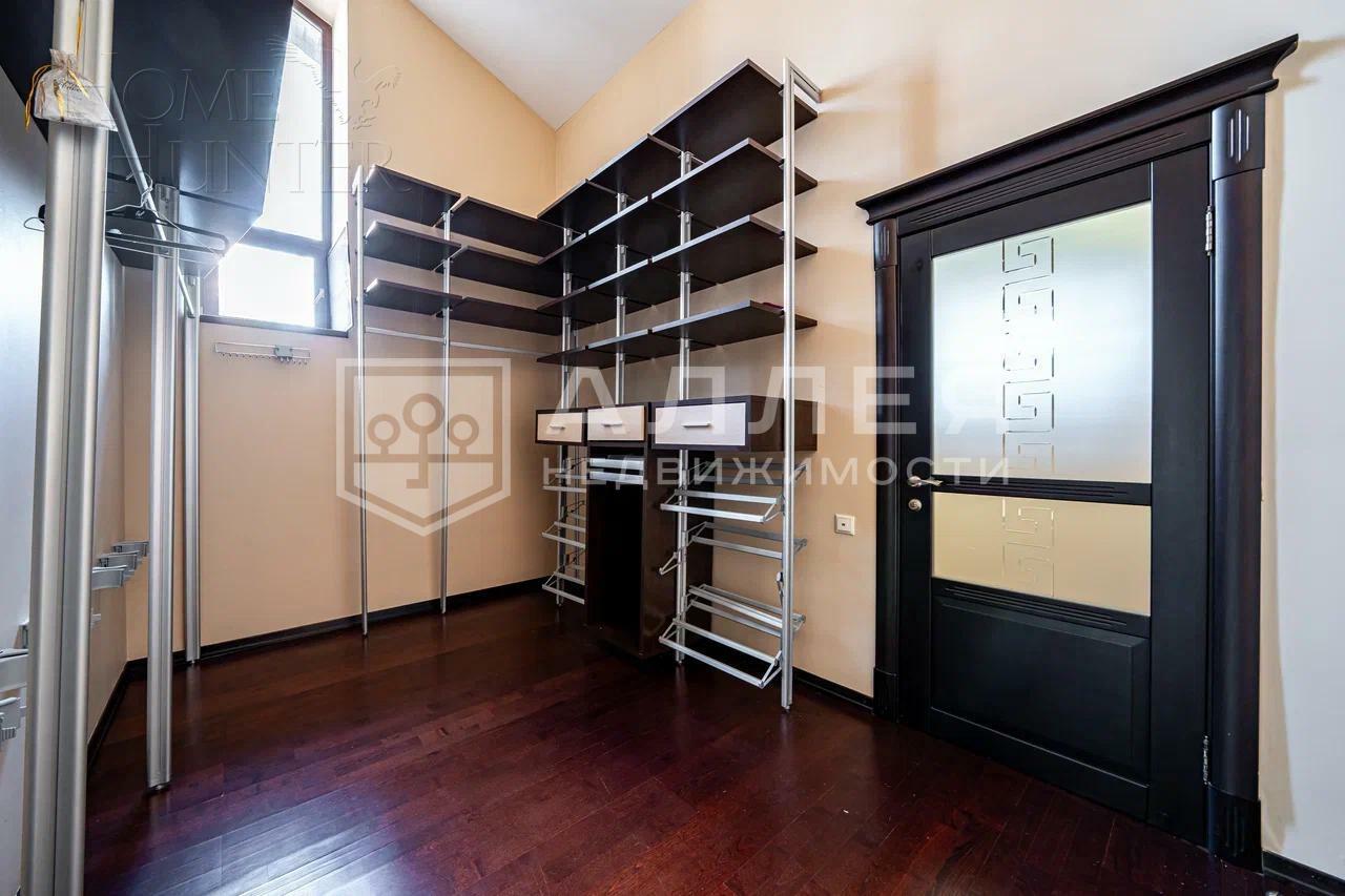 2-этажный коттедж 650 м² с отделкой