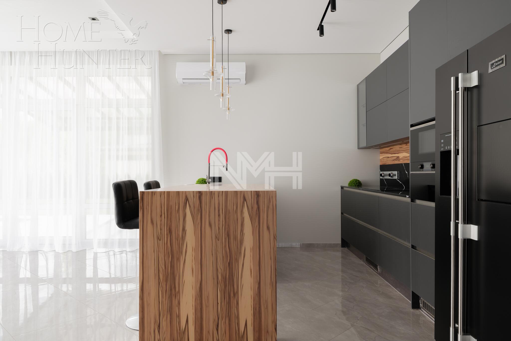 2-этажный коттедж 600 м² с отделкой