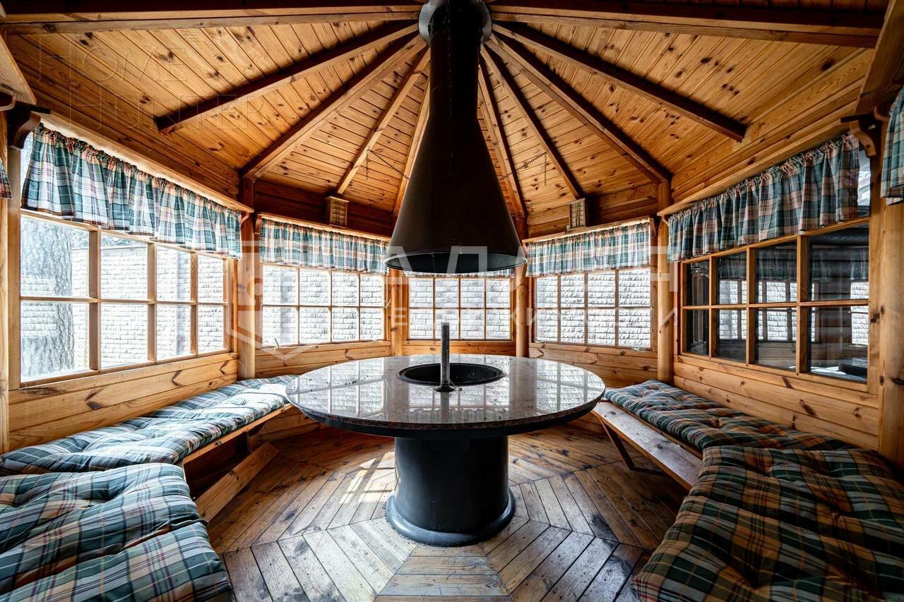 2-этажный коттедж 650 м² с отделкой