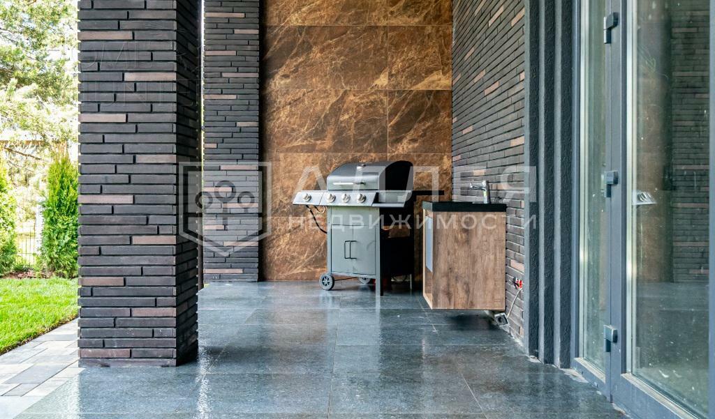 2-этажный коттедж 570 м² с отделкой