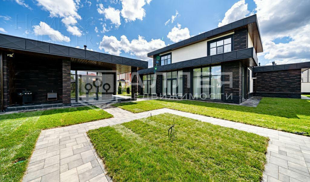 2-этажный коттедж 570 м² с отделкой