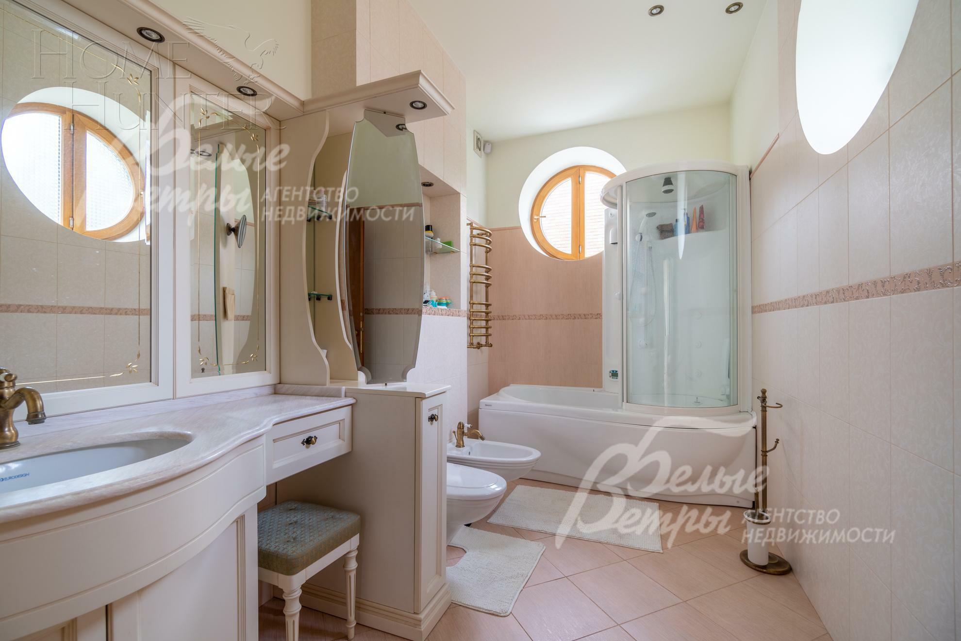 2-этажный коттедж 1 012 м² с отделкой