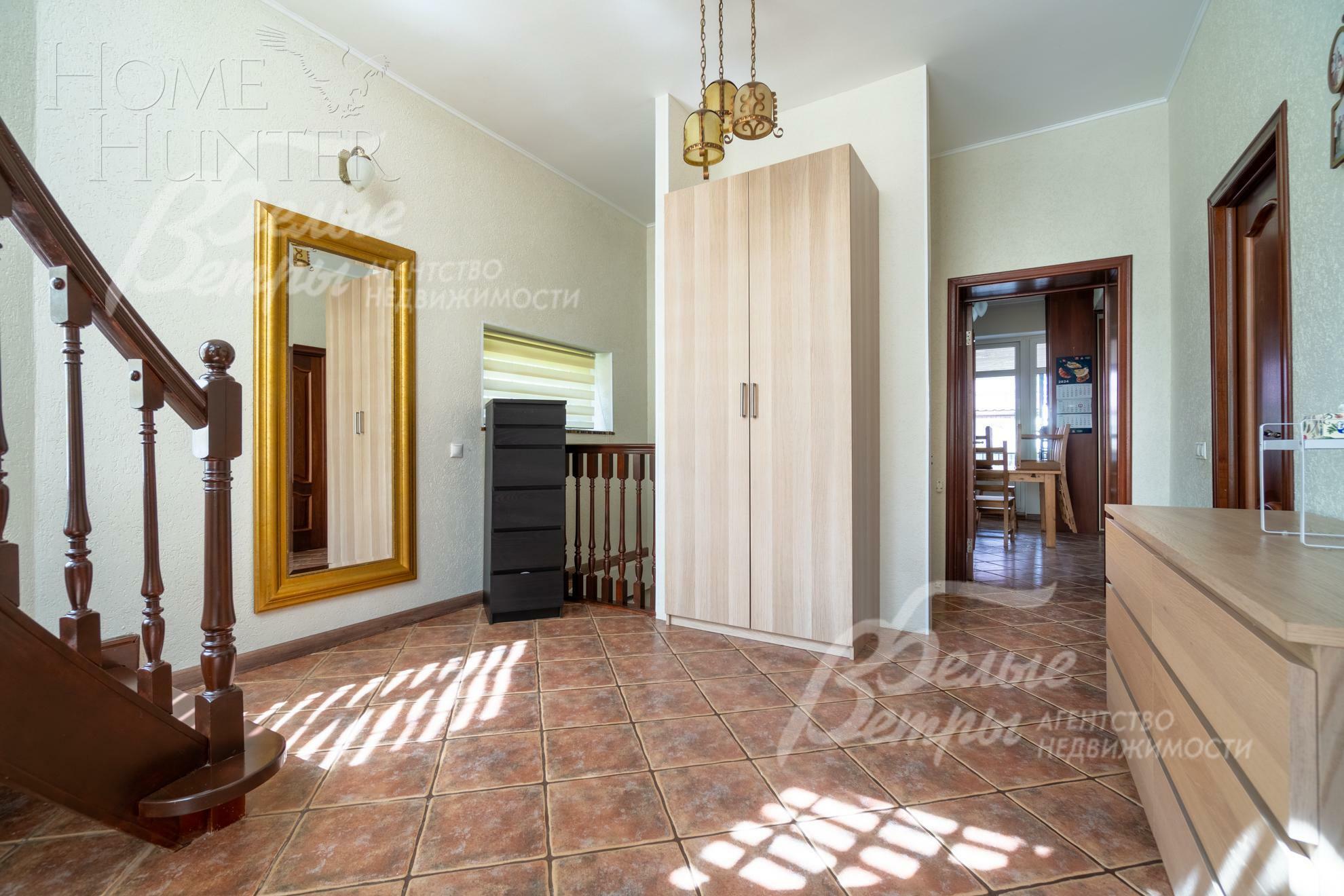 2-этажный коттедж 200 м² с отделкой