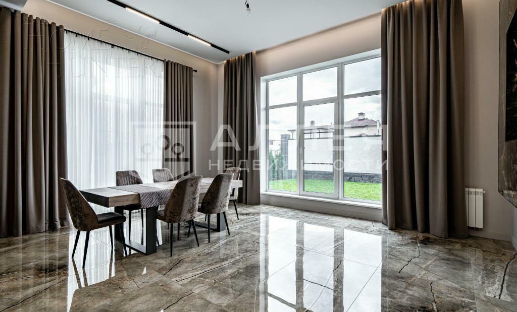 2-этажный коттедж 570 м² с отделкой