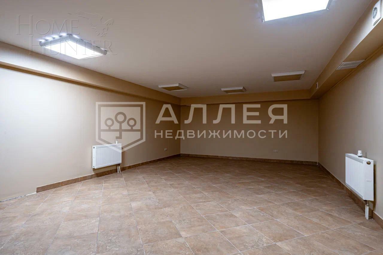 2-этажный коттедж 650 м² с отделкой