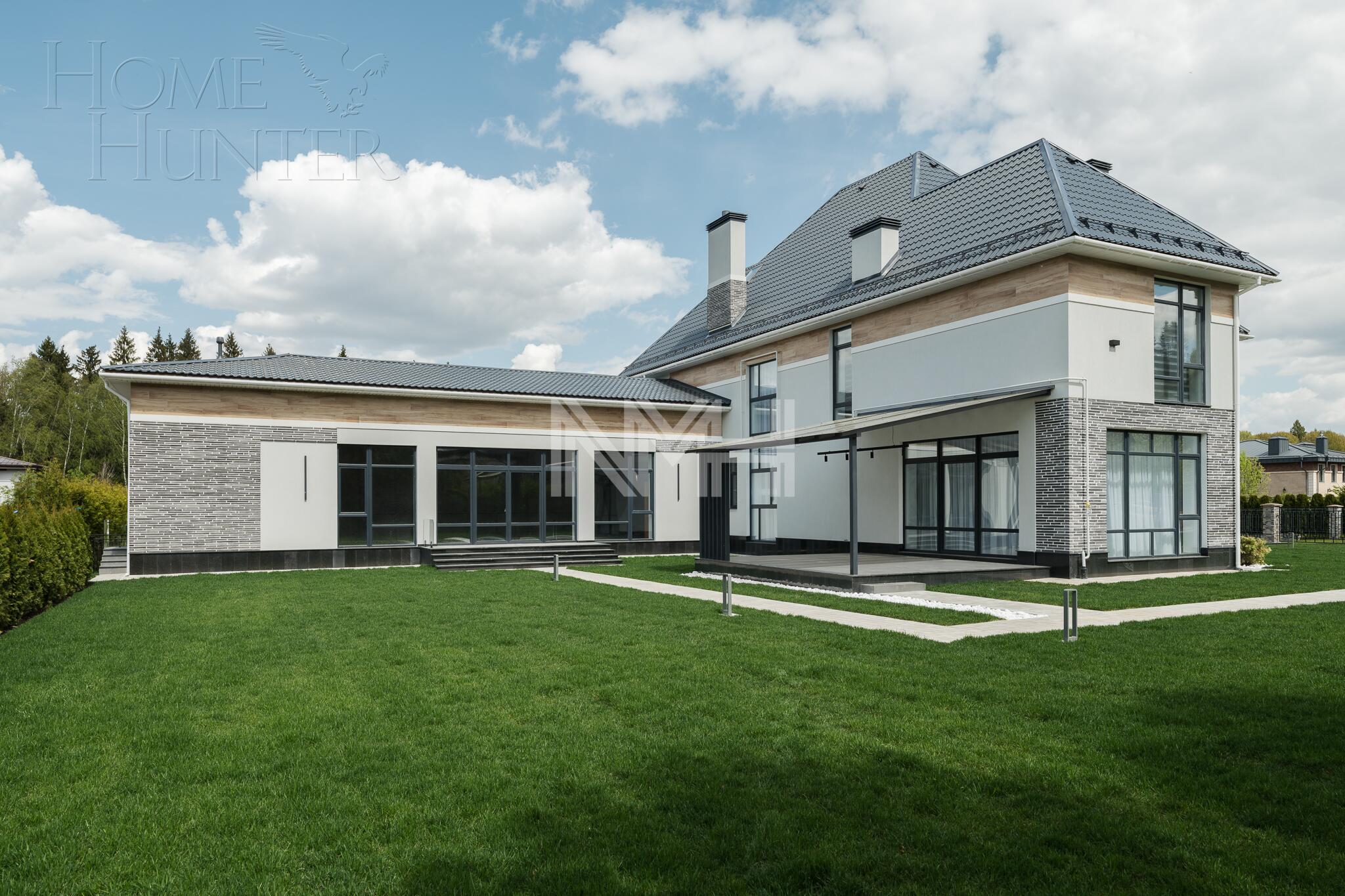 2-этажный коттедж 600 м² с отделкой