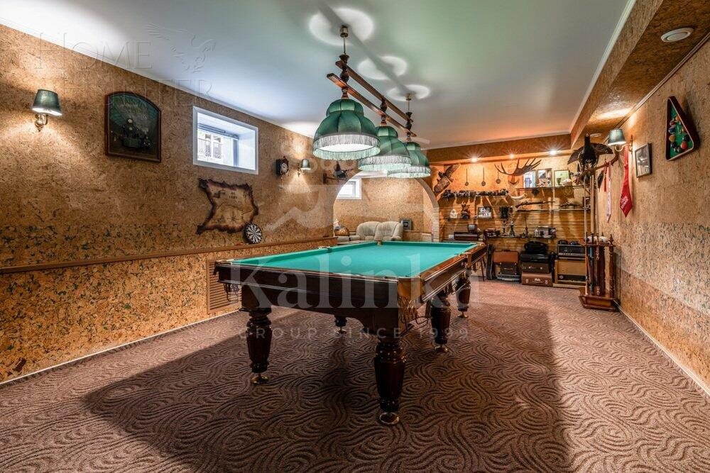 3-этажный коттедж 580 м² с отделкой