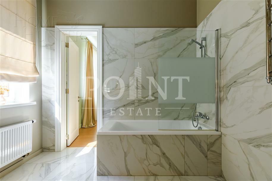 3-этажный таунхаус 480 м² с отделкой