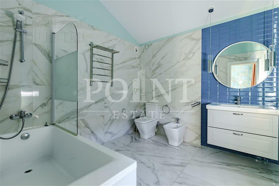 3-этажный таунхаус 480 м² с отделкой