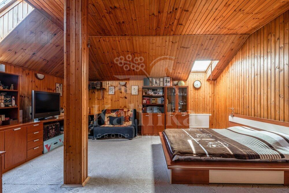 3-этажный коттедж 580 м² с отделкой