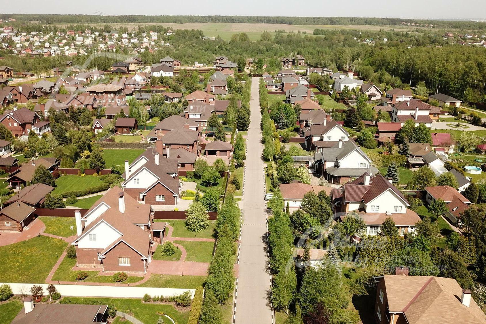 2-этажный коттедж 495 м² без отделки