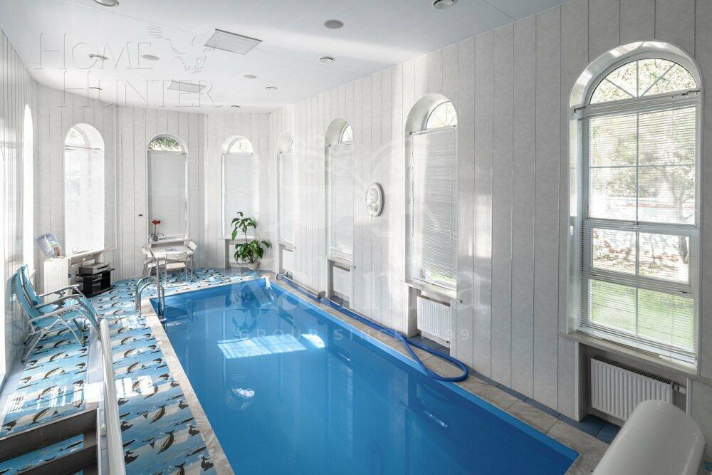 3-этажный коттедж 580 м² с отделкой