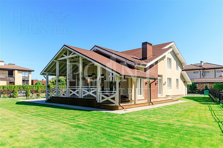 3-этажный таунхаус 480 м² с отделкой