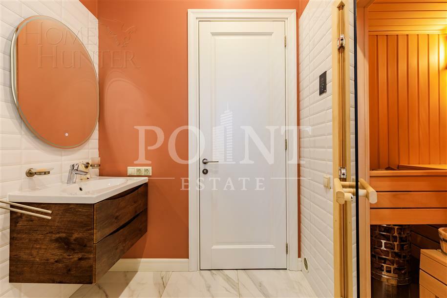 3-этажный таунхаус 480 м² с отделкой