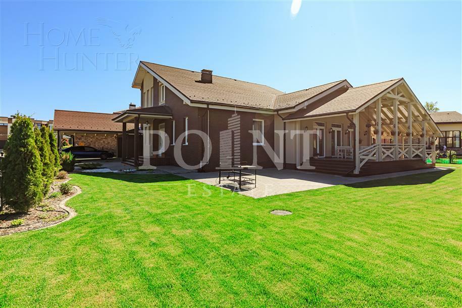 3-этажный таунхаус 480 м² с отделкой