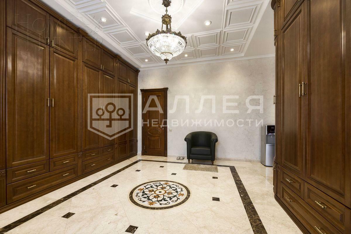 2-этажный коттедж 990 м² с отделкой