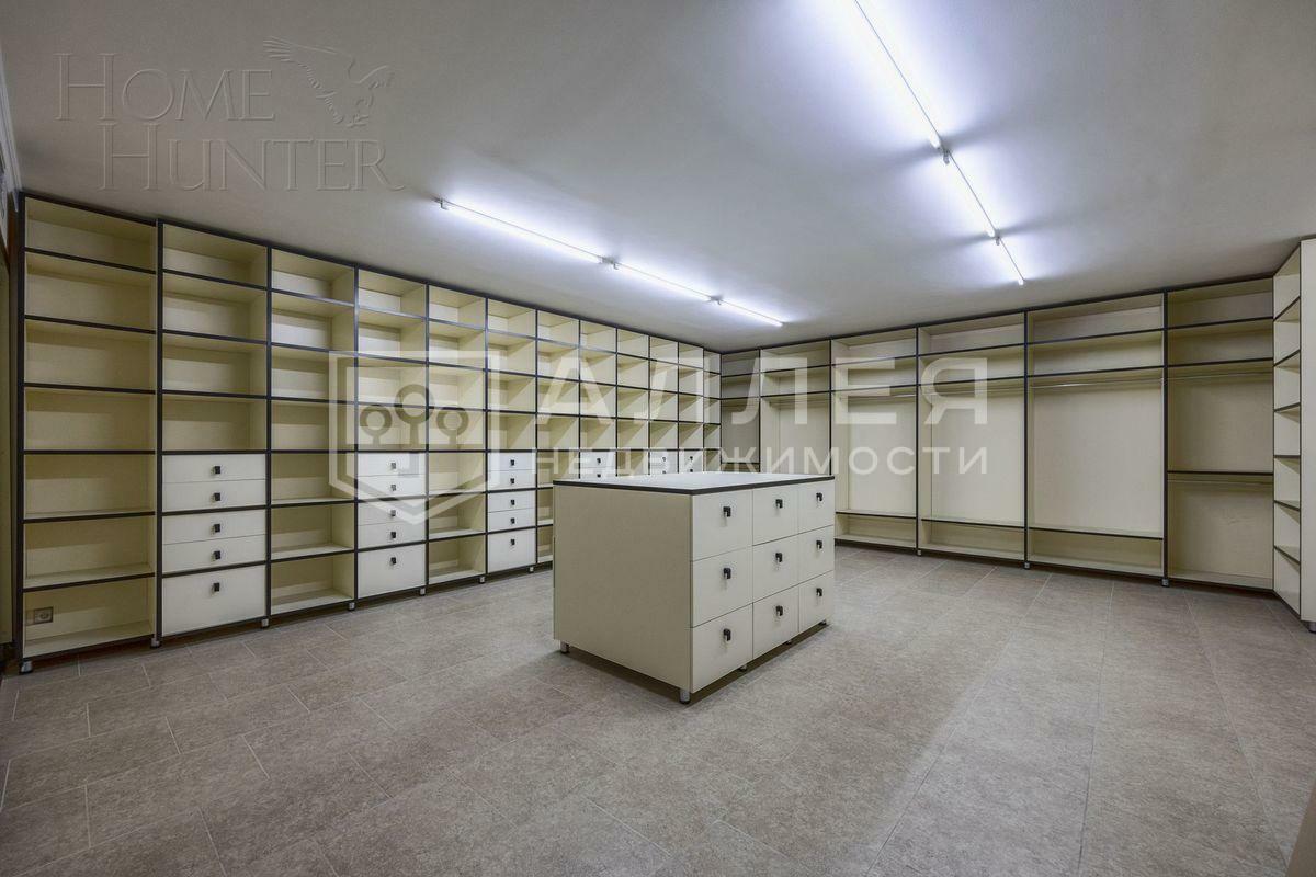 2-этажный коттедж 990 м² с отделкой