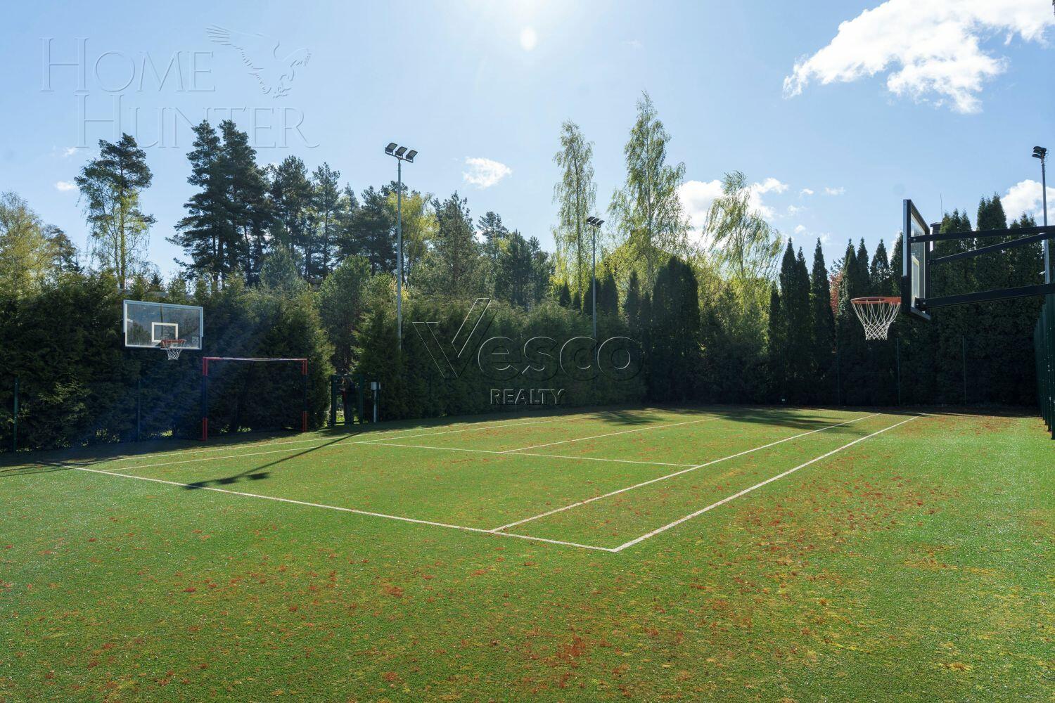 Участок 75.38 сот. в охраняемом поселке