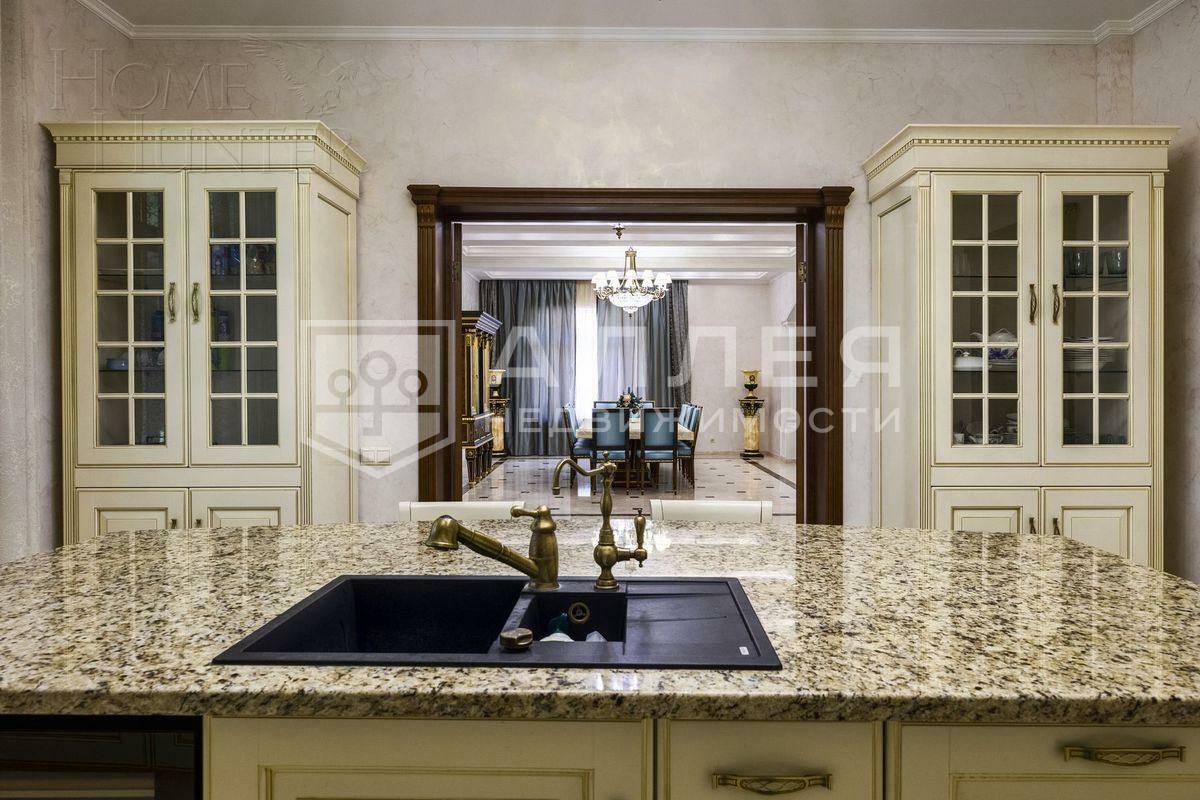 2-этажный коттедж 990 м² с отделкой