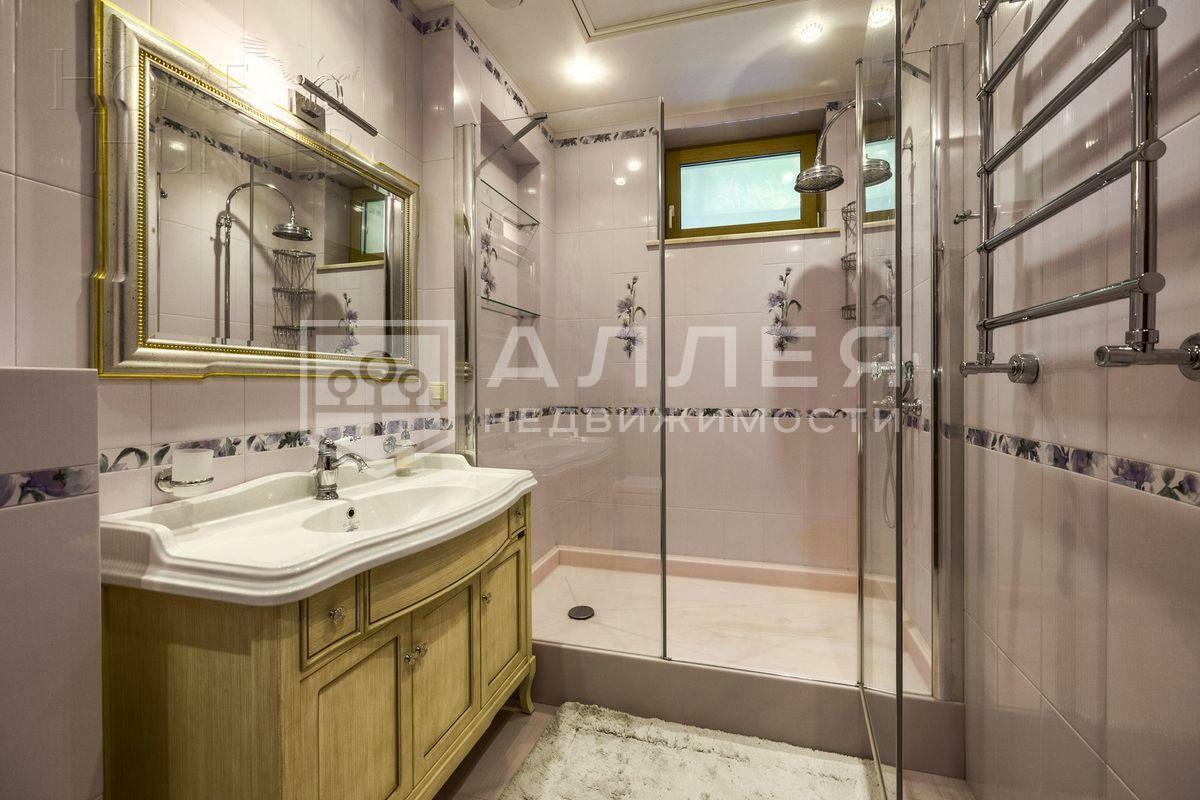 2-этажный коттедж 990 м² с отделкой