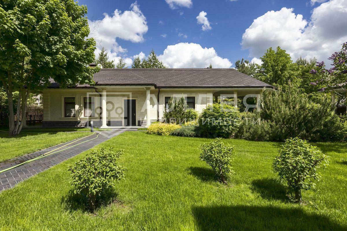 2-этажный коттедж 990 м² с отделкой