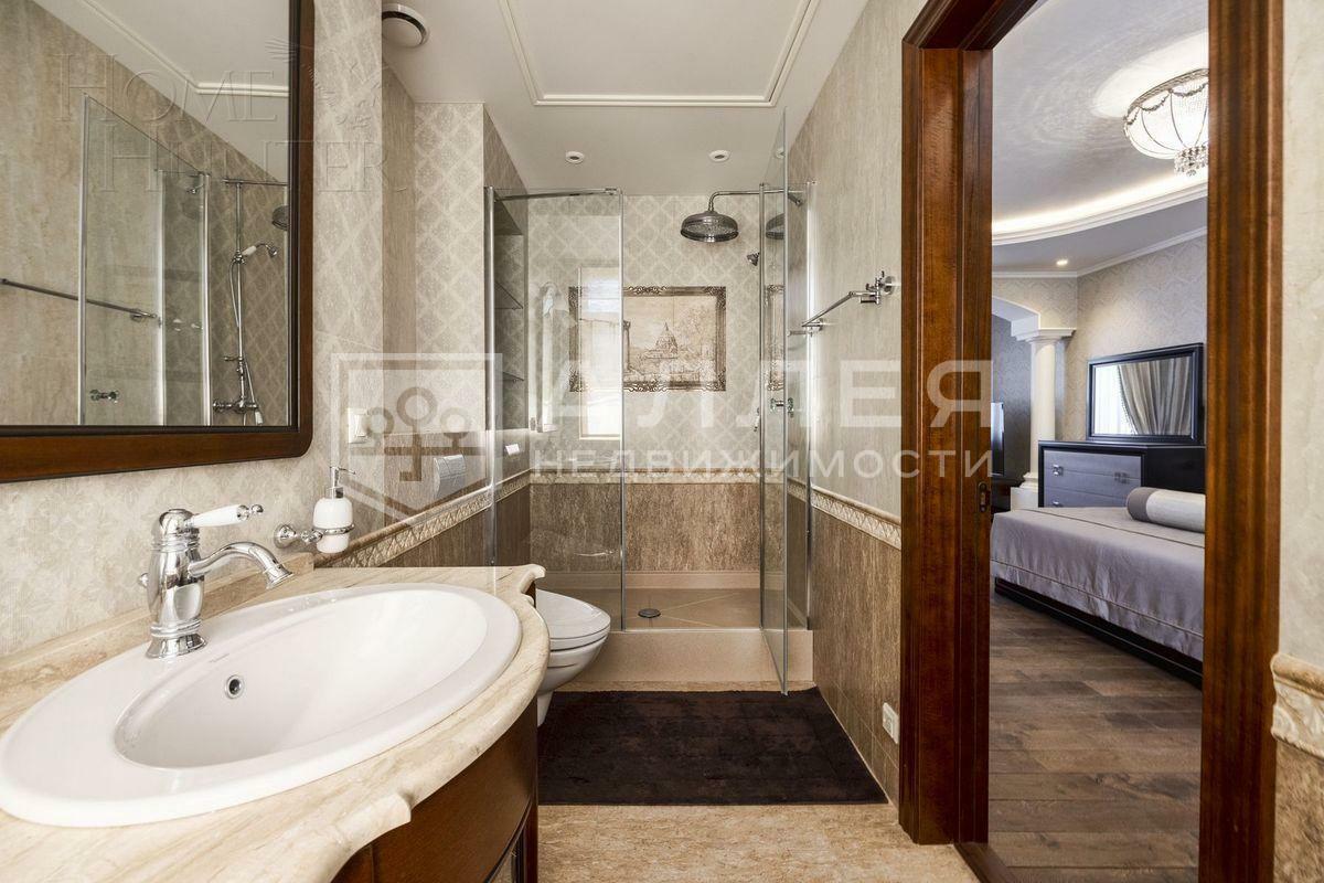 2-этажный коттедж 990 м² с отделкой