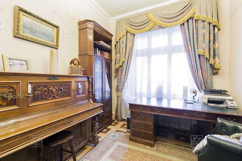 4-КОМН. КВАРТИРА С ОТДЕЛКОЙ 155 М² НА 4 ЭТАЖЕ