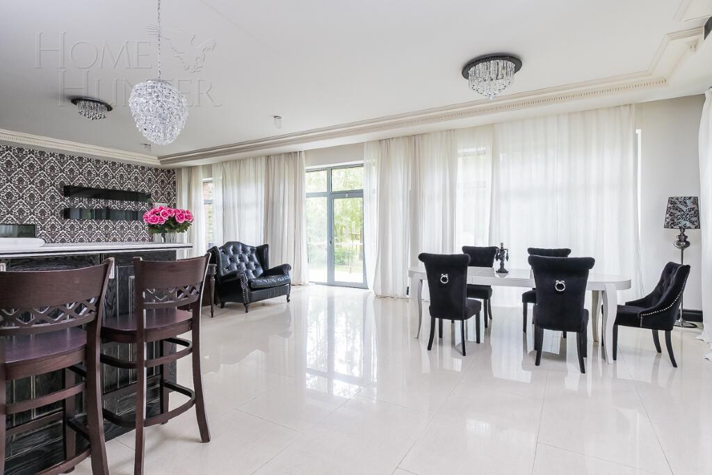 2-этажный коттедж 640 м² с отделкой