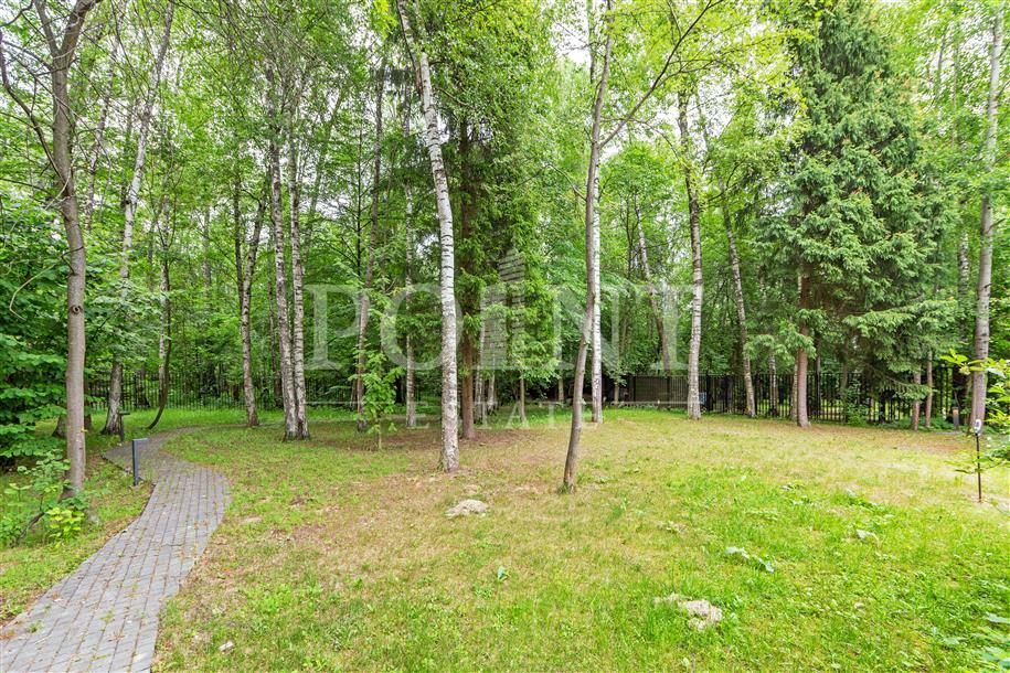 2-этажный коттедж 650 м² с отделкой