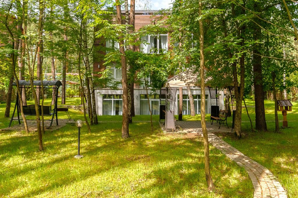 2-этажный коттедж 640 м² с отделкой