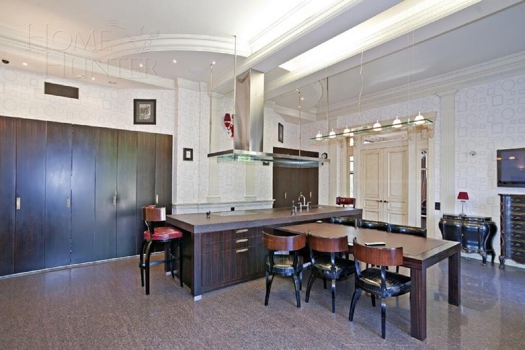 2-этажный коттедж 1 360 м² с отделкой
