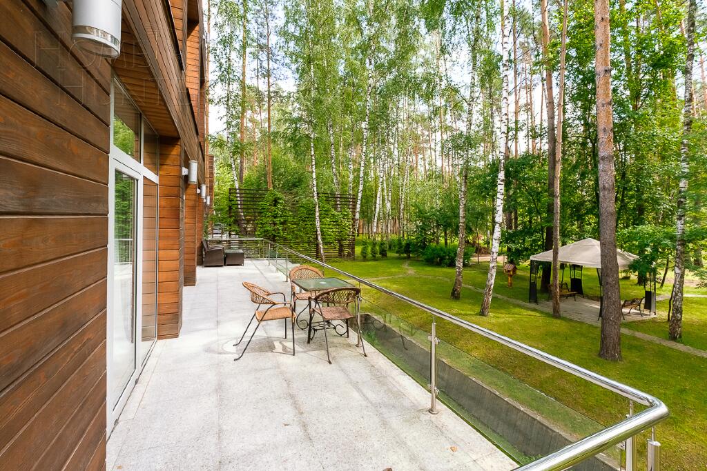 2-этажный коттедж 640 м² с отделкой