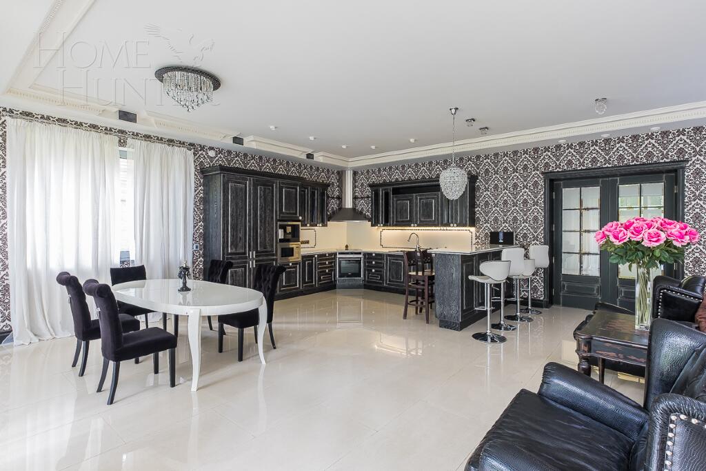 2-этажный коттедж 640 м² с отделкой