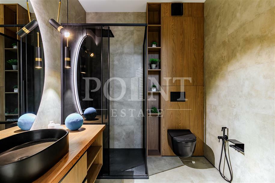 2-этажный коттедж 300 м² с отделкой