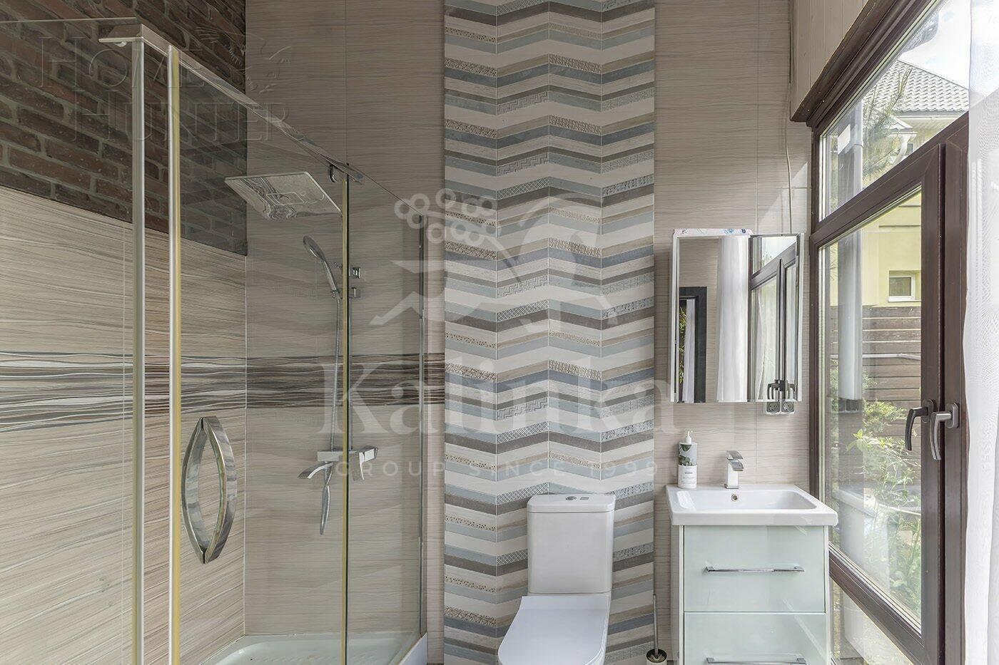 2-этажный коттедж 500 м² с отделкой