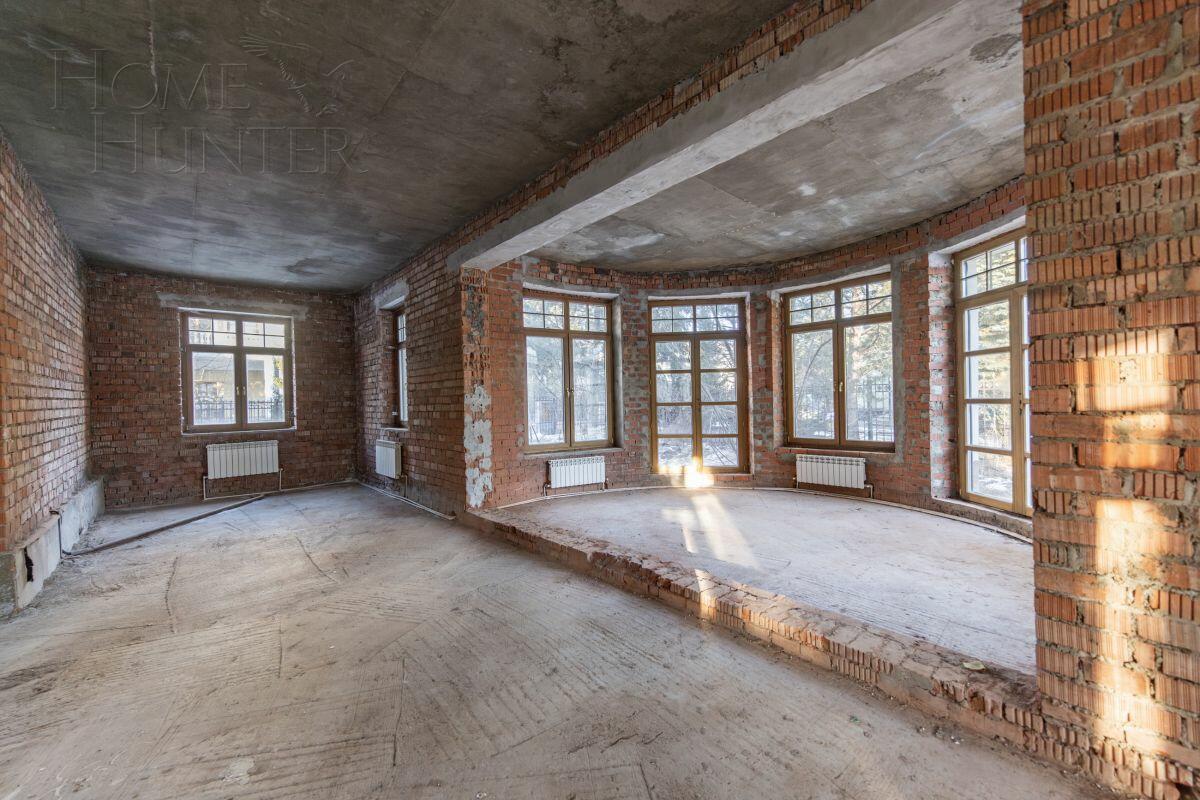 2-этажный коттедж 600 м² без отделки