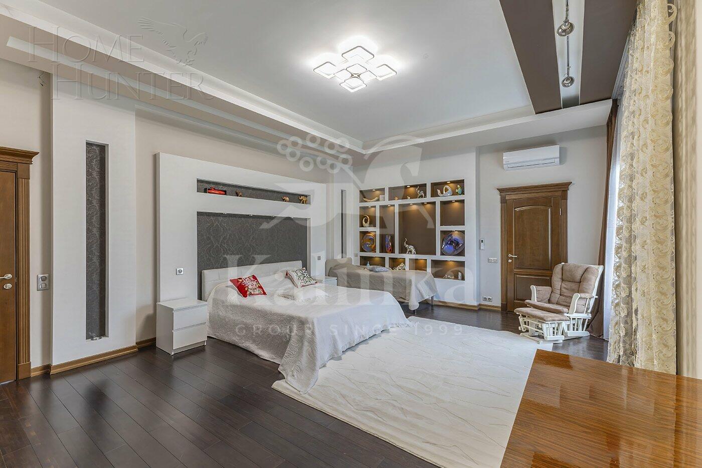 2-этажный коттедж 500 м² с отделкой