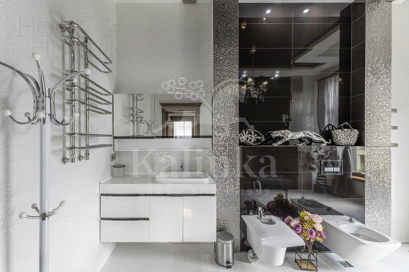 2-этажный коттедж 500 м² с отделкой