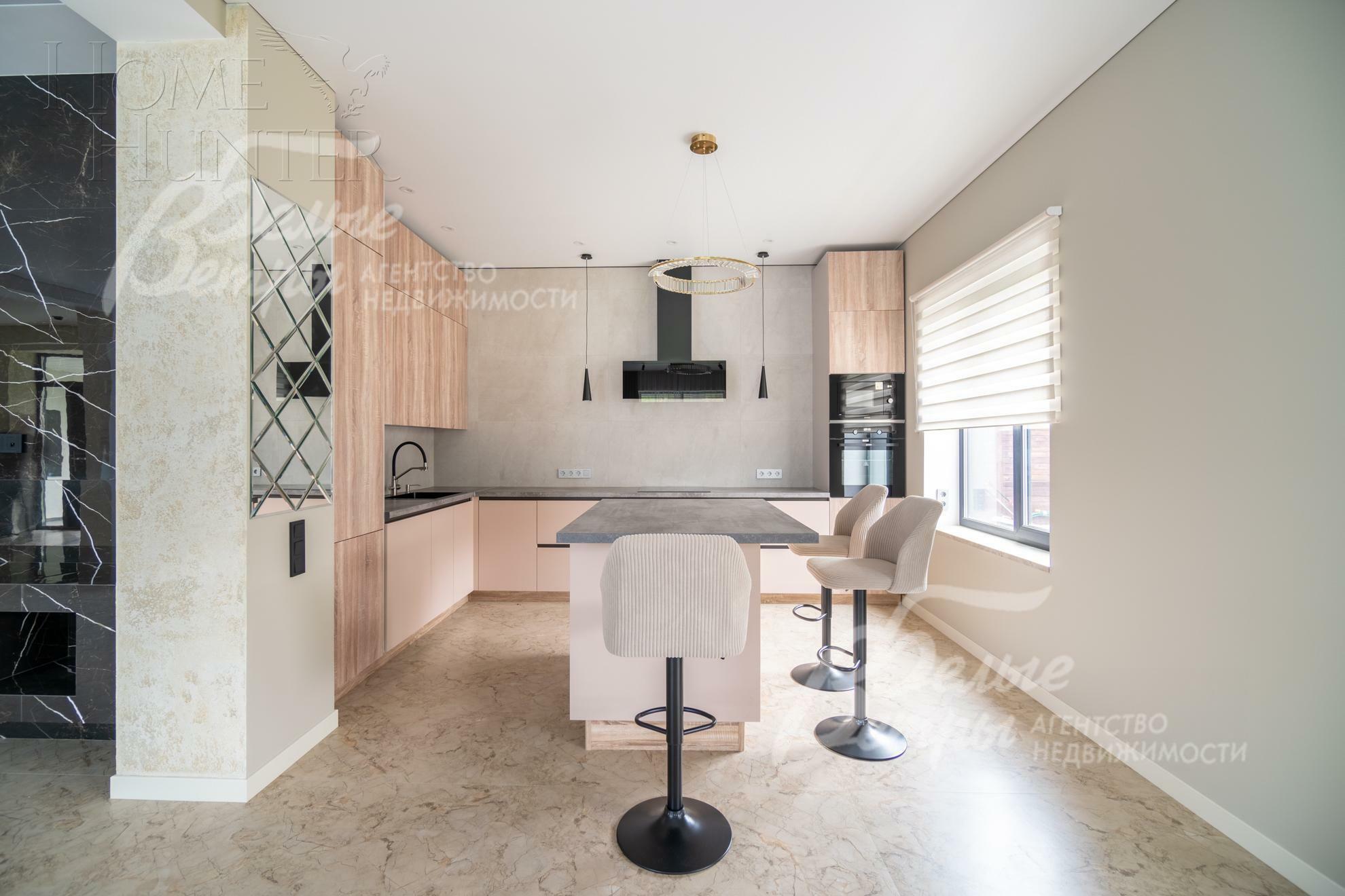 2-этажный коттедж 305 м² с отделкой