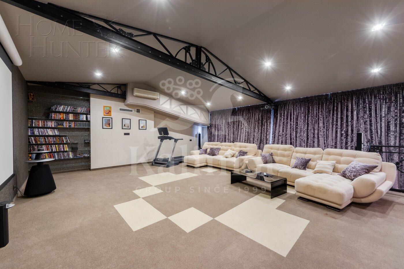 4-этажный таунхаус 500 м² с отделкой