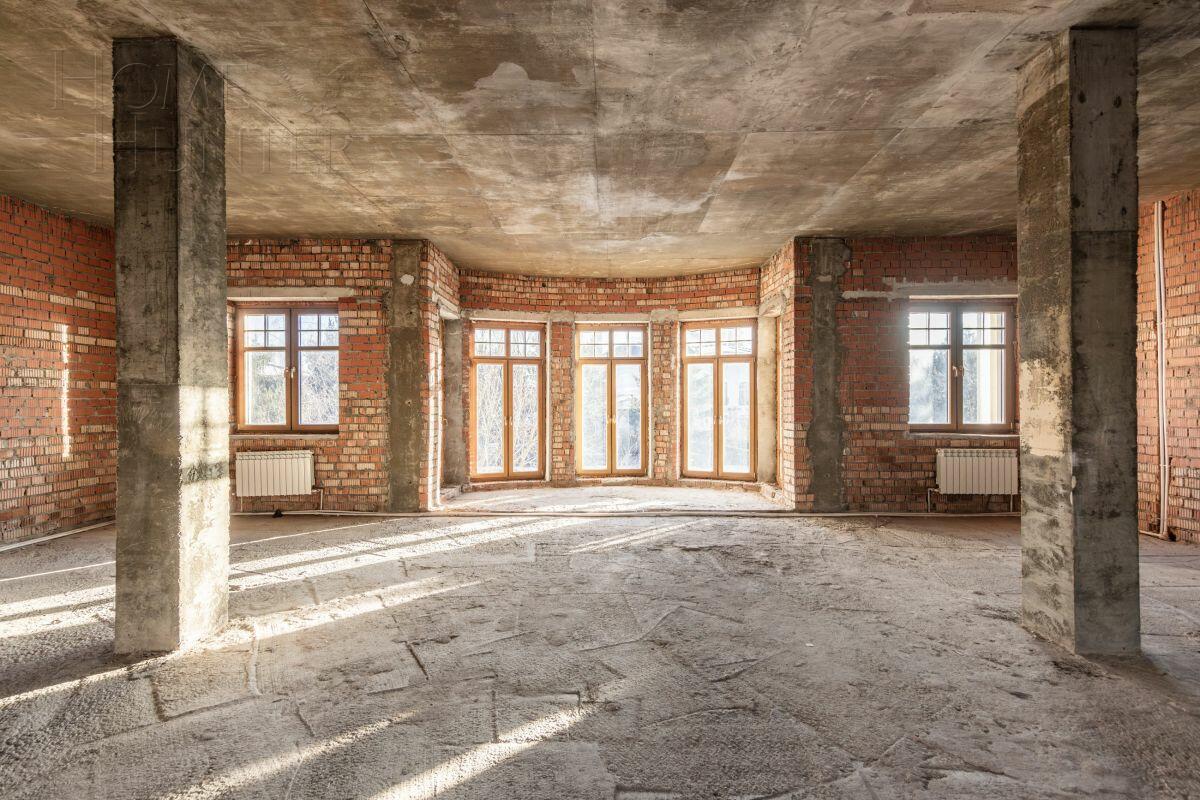 2-этажный коттедж 600 м² без отделки