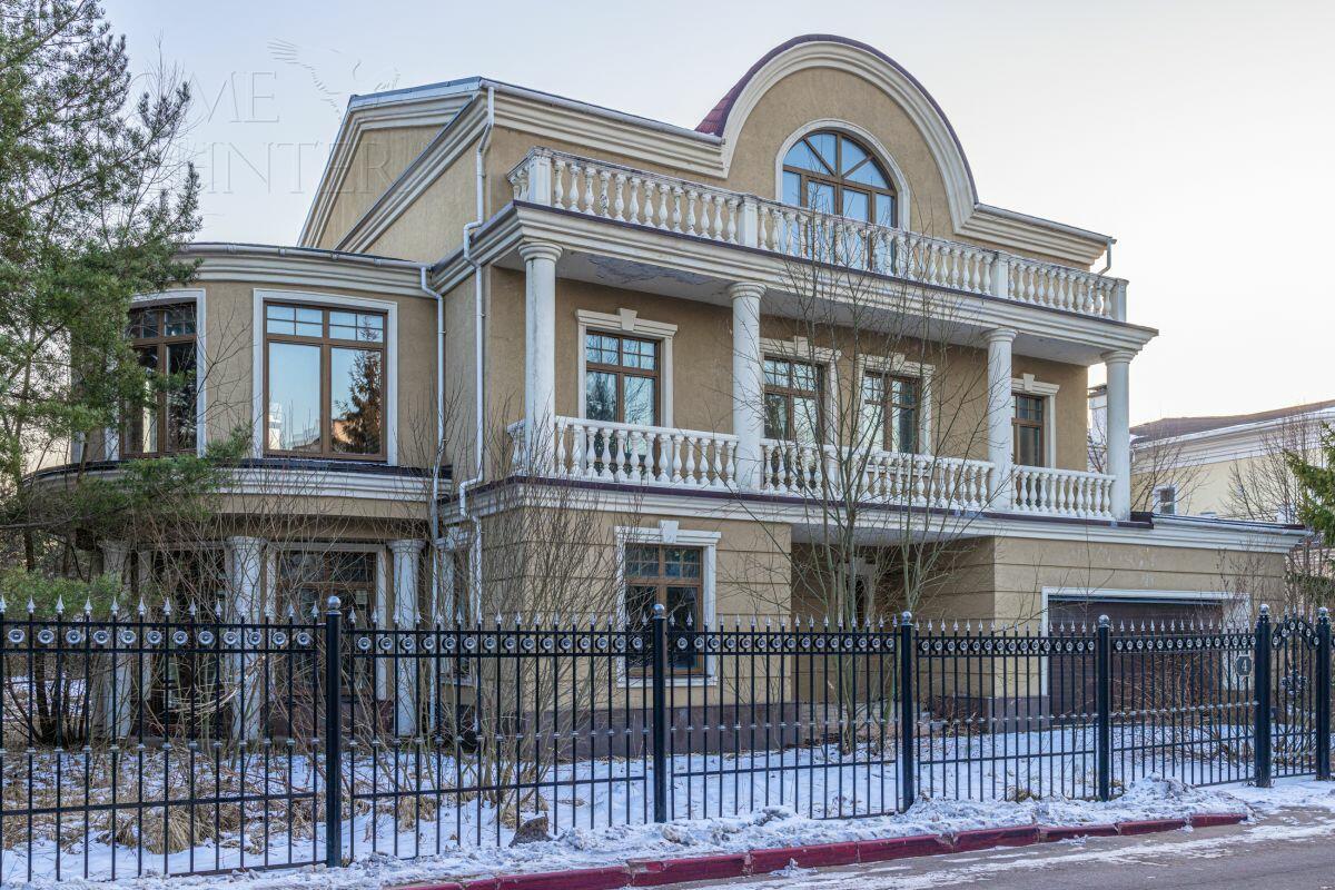 2-этажный коттедж 600 м² без отделки