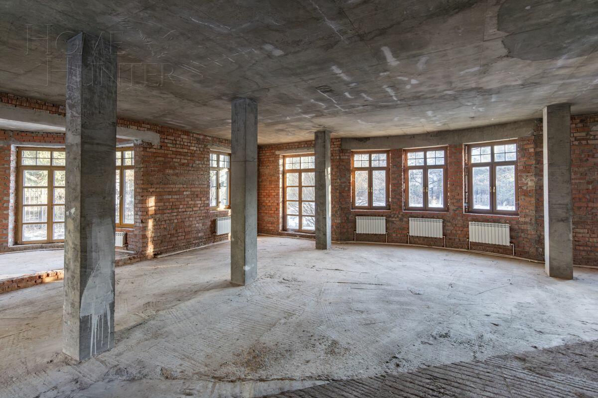 2-этажный коттедж 600 м² без отделки