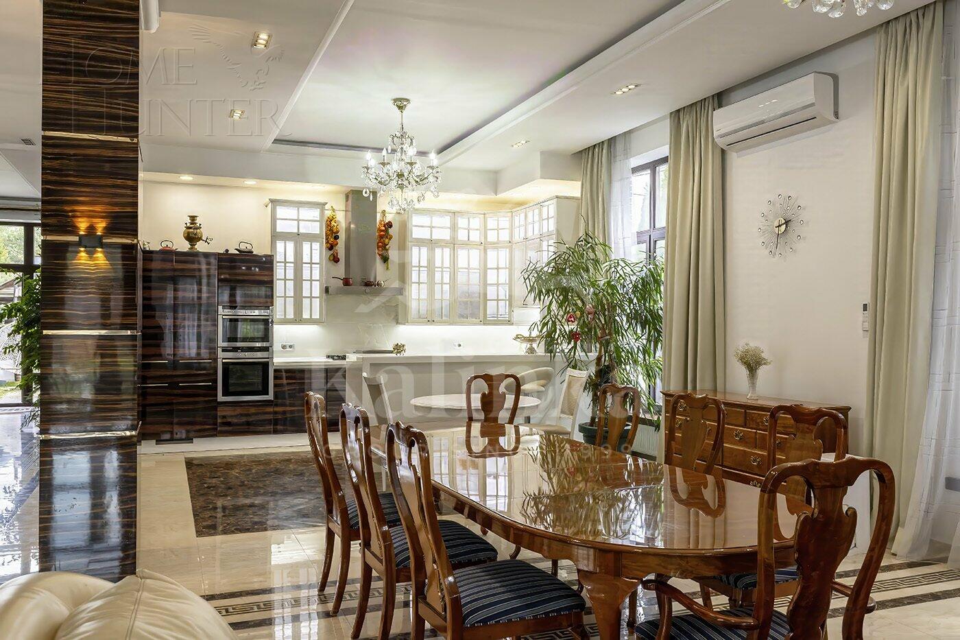 2-этажный коттедж 500 м² с отделкой