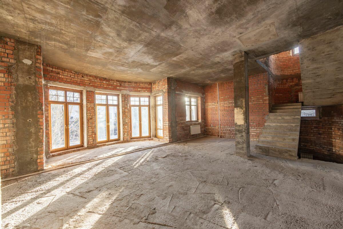 2-этажный коттедж 600 м² без отделки