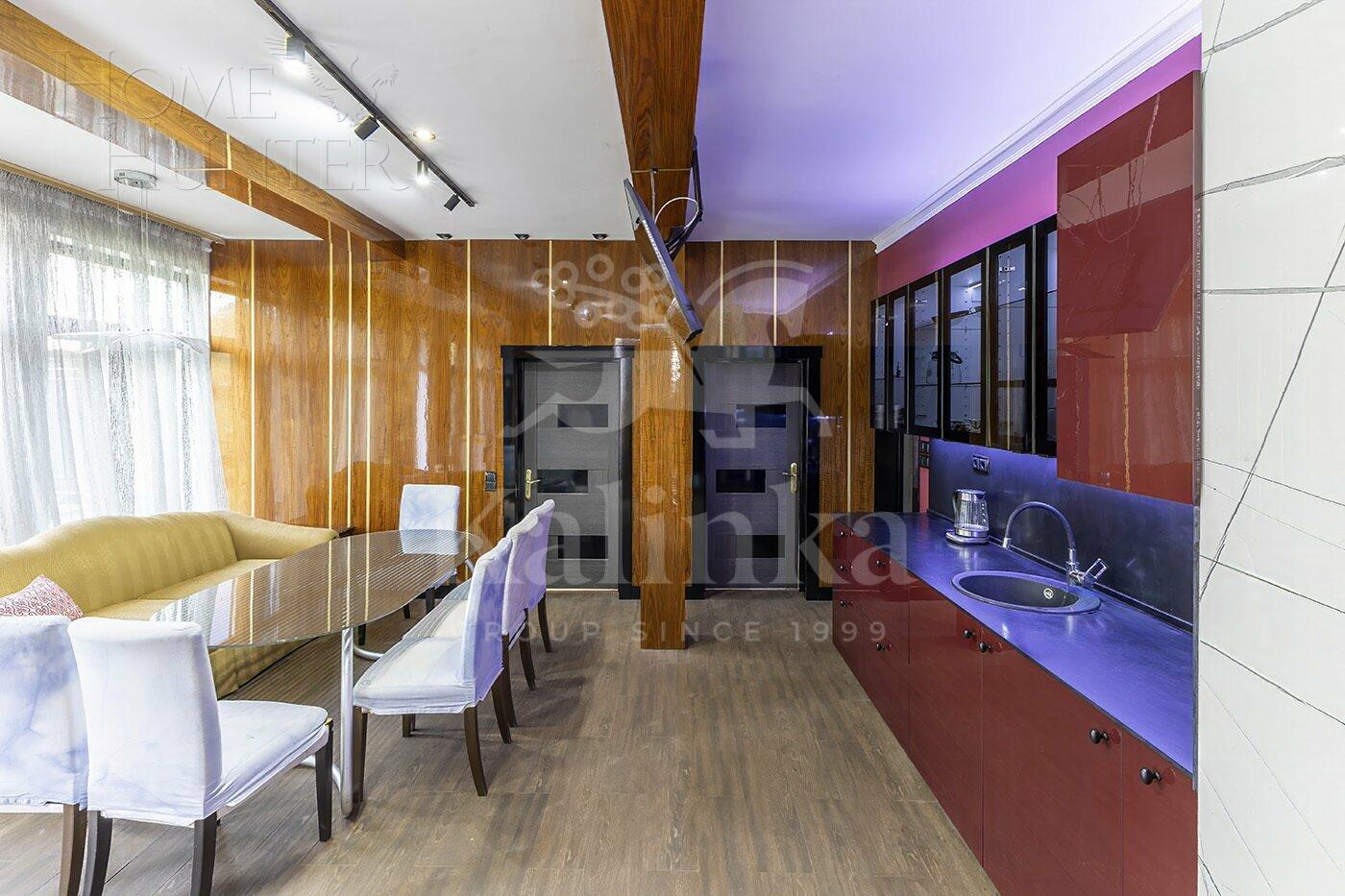 2-этажный коттедж 500 м² с отделкой