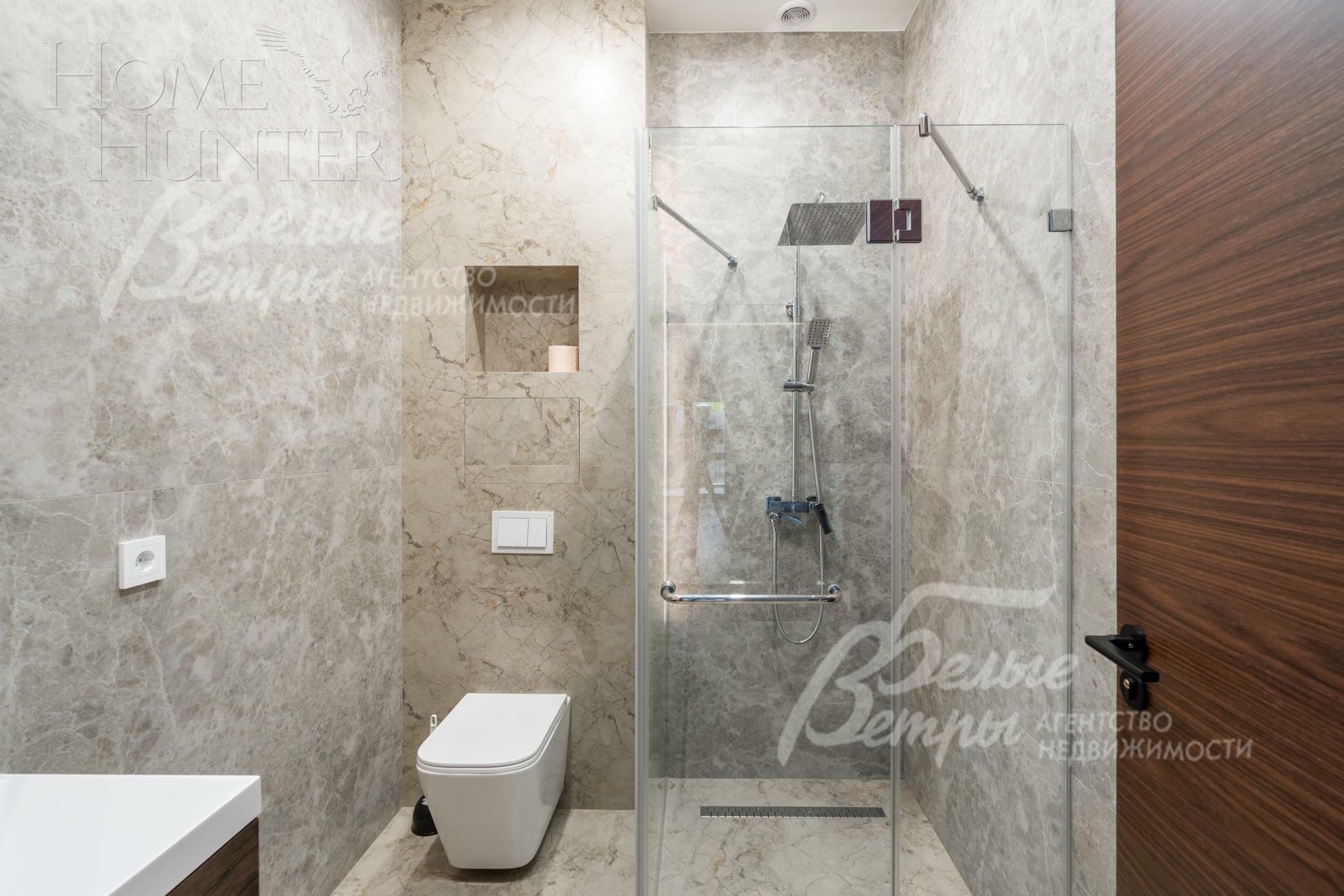 2-этажный коттедж 305 м² с отделкой